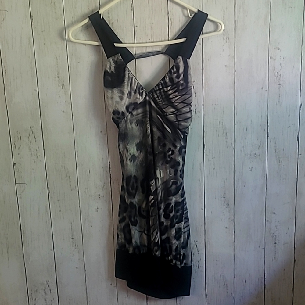 Wet seal animal print top. Size XL. Stretchy.